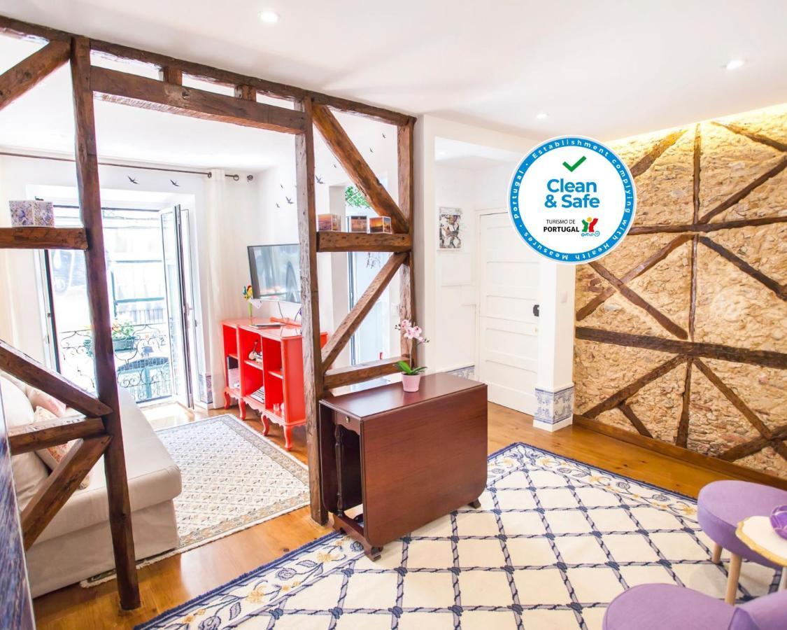 Typical Bairro Alto Apartment リスボン エクステリア 写真