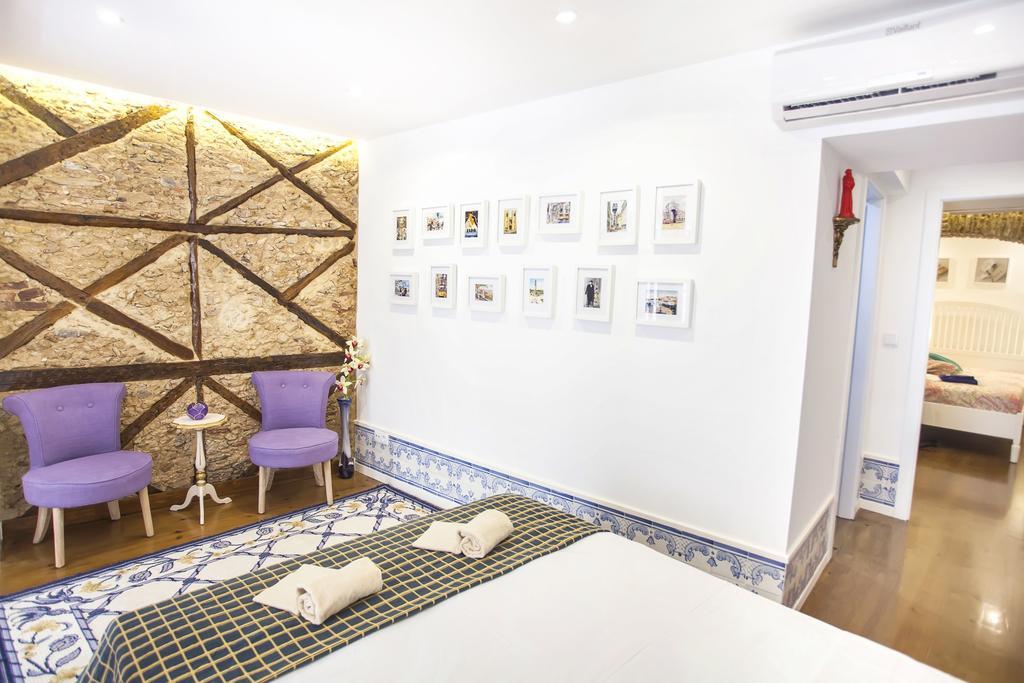 Typical Bairro Alto Apartment リスボン エクステリア 写真