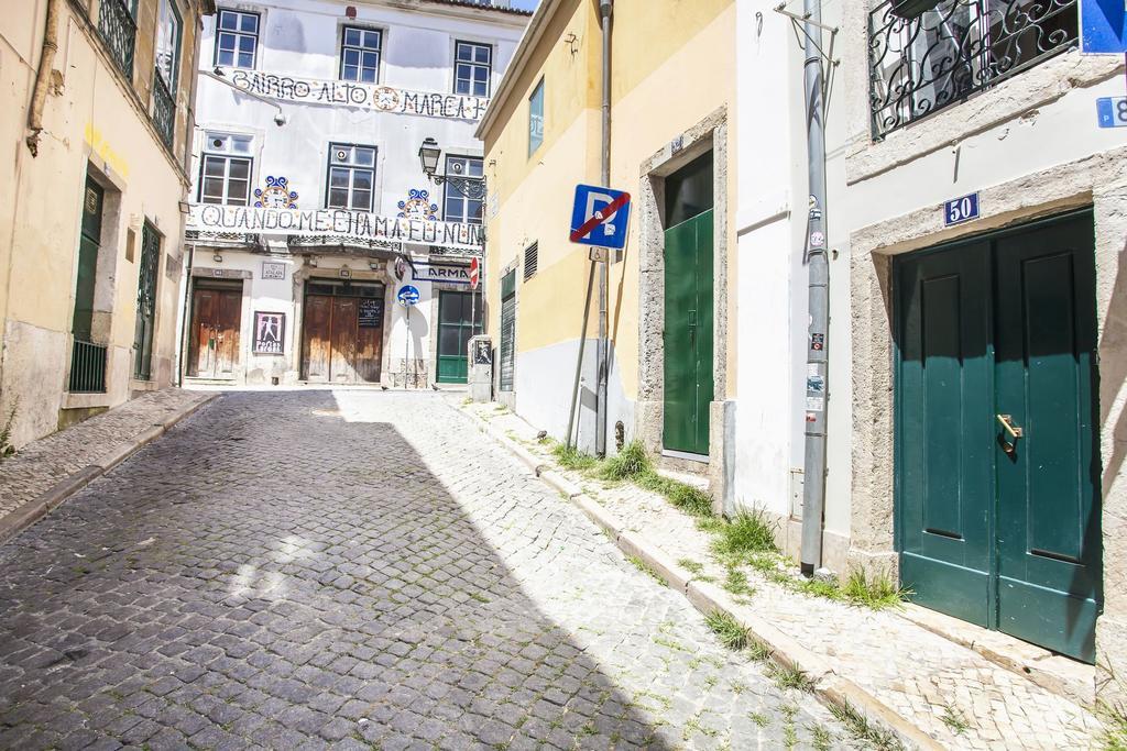 Typical Bairro Alto Apartment リスボン エクステリア 写真