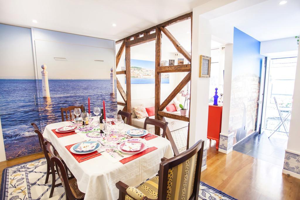 Typical Bairro Alto Apartment リスボン エクステリア 写真