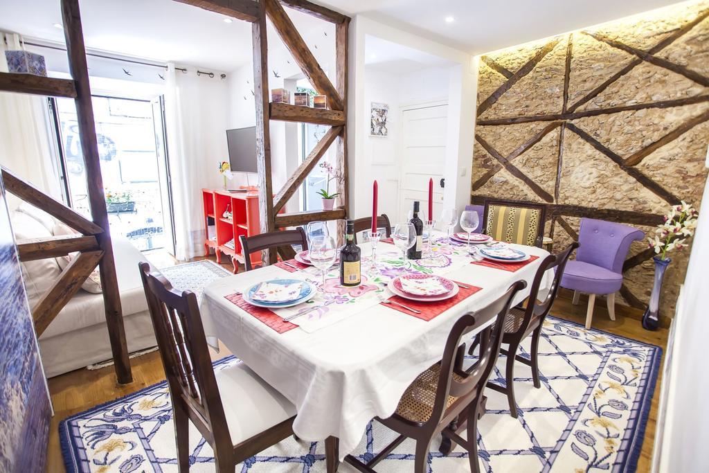 Typical Bairro Alto Apartment リスボン エクステリア 写真