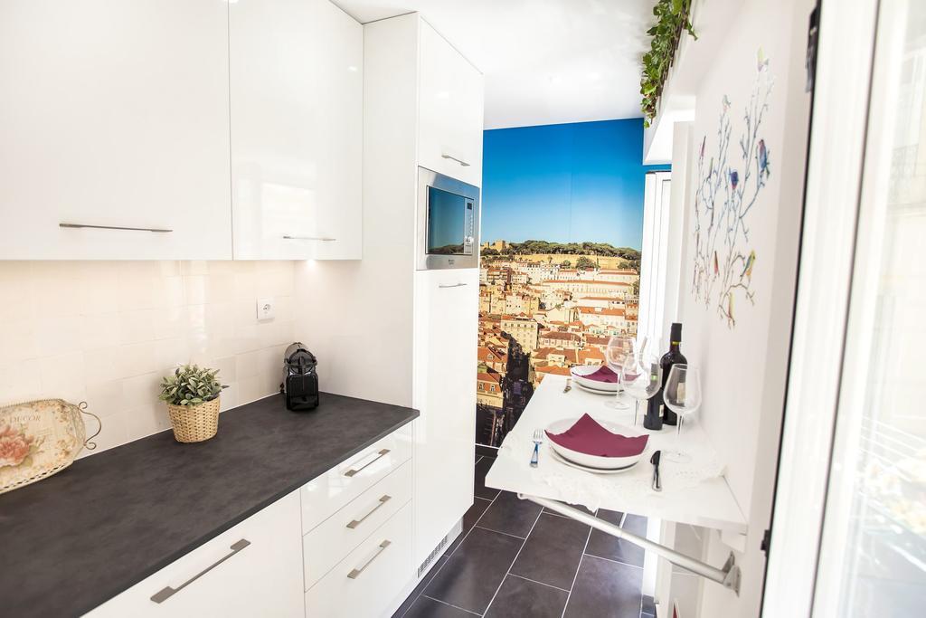 Typical Bairro Alto Apartment リスボン エクステリア 写真