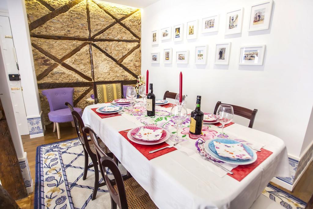Typical Bairro Alto Apartment リスボン エクステリア 写真