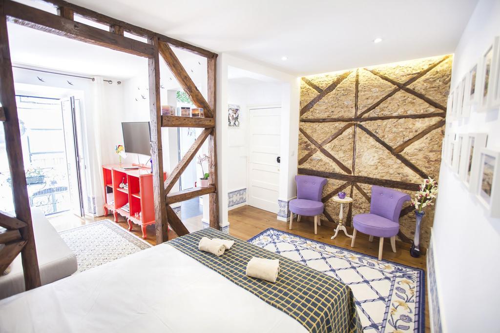 Typical Bairro Alto Apartment リスボン エクステリア 写真